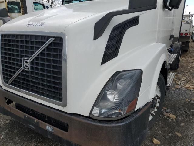 2016 Volvo VNL Semi Truck