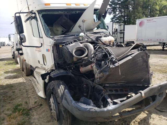 2005 Freightliner Columbia Semi Truck