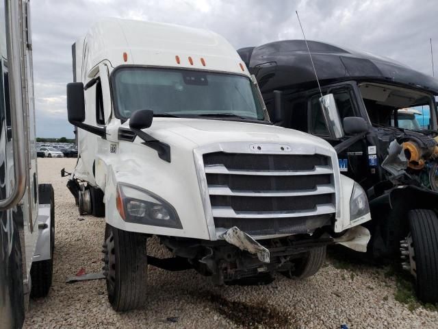 2020 Freightliner Cascadia 126 Semi  Truck
