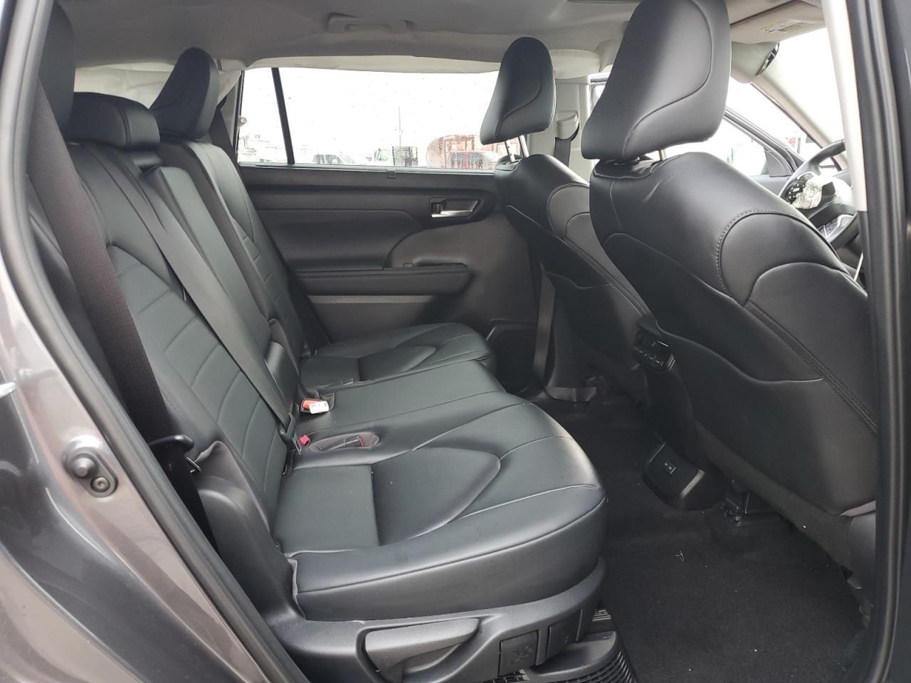 2023 Toyota Highlander Hybrid xle