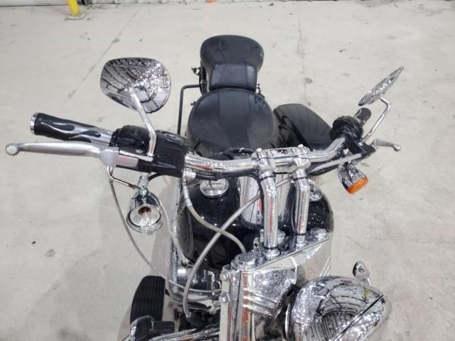 2004 Harley-Davidson Flstf