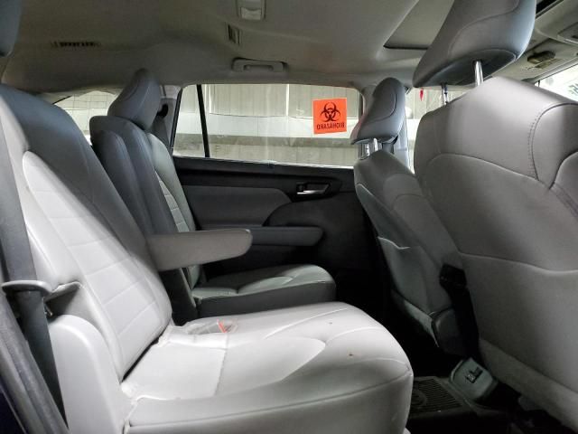 2023 Toyota Highlander Hybrid XLE