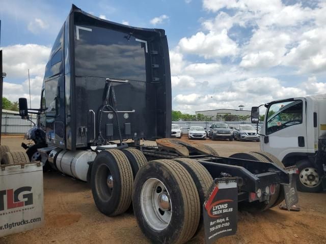 2018 Kenworth T680 Semi Truck