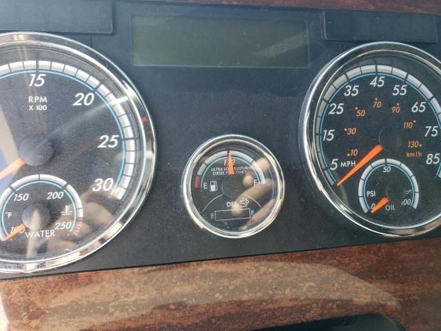2016 Freightliner Cascadia 125 Semi Truck