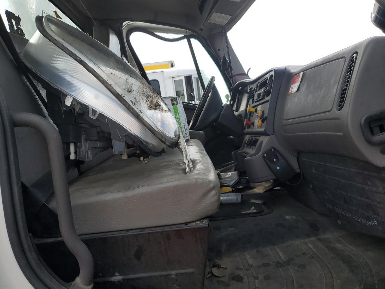 2020 Freigliner 2020 Freightliner M2 106 Bucket Truck