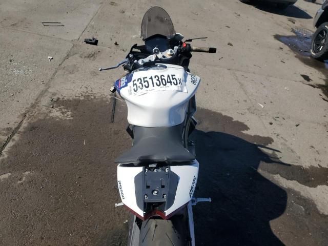 2024 Aprilia RS 660