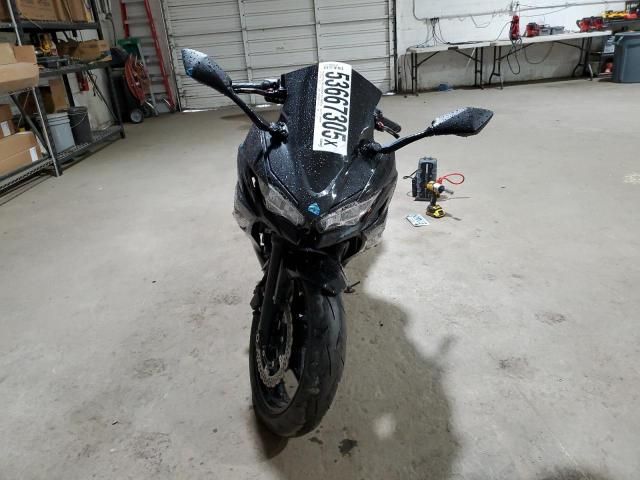 2021 Kawasaki EX650 N