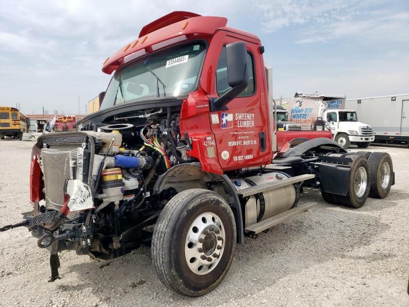 2022 Freightliner Cascadia 116 Semi Truck