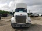2016 Peterbilt 579 Semi Truck