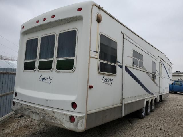 2006 LUX Camper