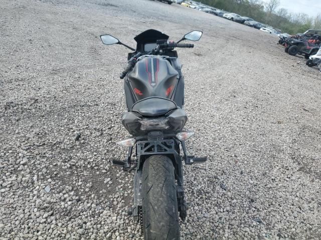 2022 Kawasaki EX650 N