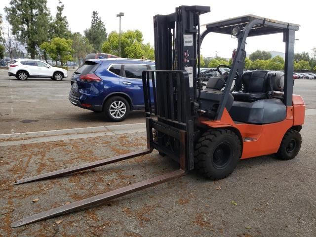 2013 Toyota 7FGU25 Forklift
