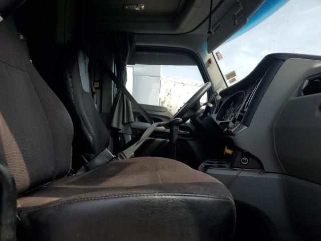 2022 Kenworth T680 Semi Truck