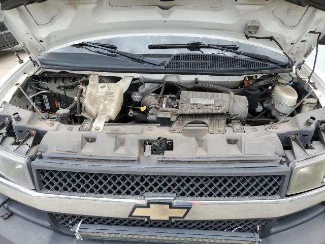 2017 Chevrolet Express G3500 LT