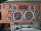2009 Peterbilt 386 Semi Truck