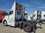 2014 Kenworth T680 Semi Truck