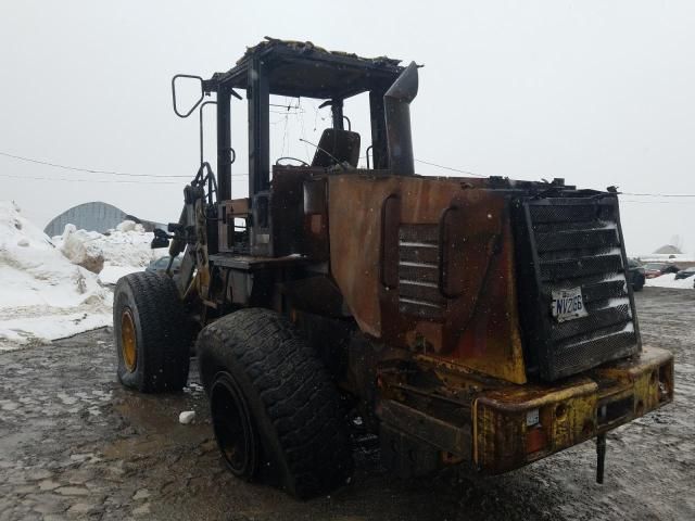2000 Caterpillar Loader