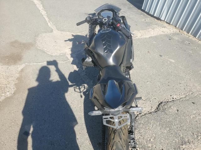 2024 Kawasaki EX650 R