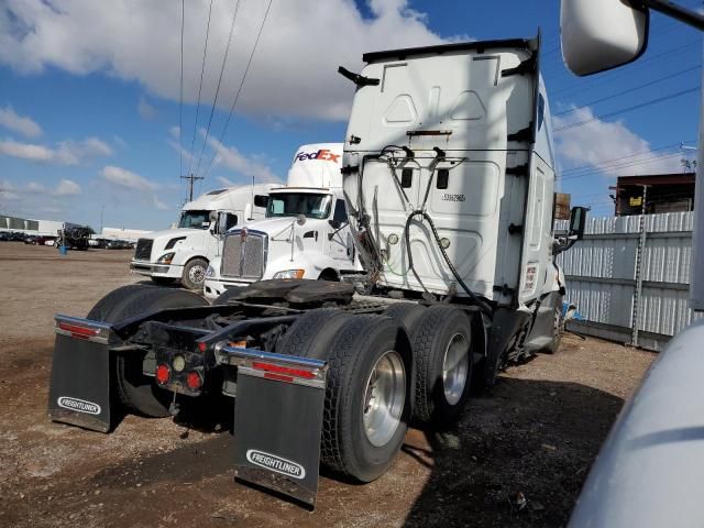 2016 Freightliner Cascadia 125 Semi Truck