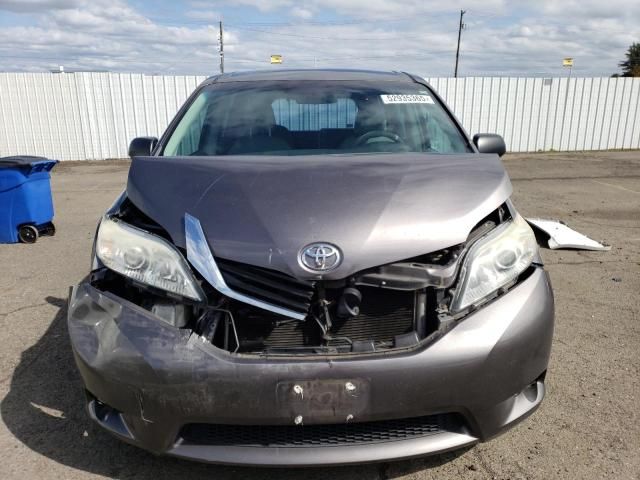 2011 Toyota Sienna