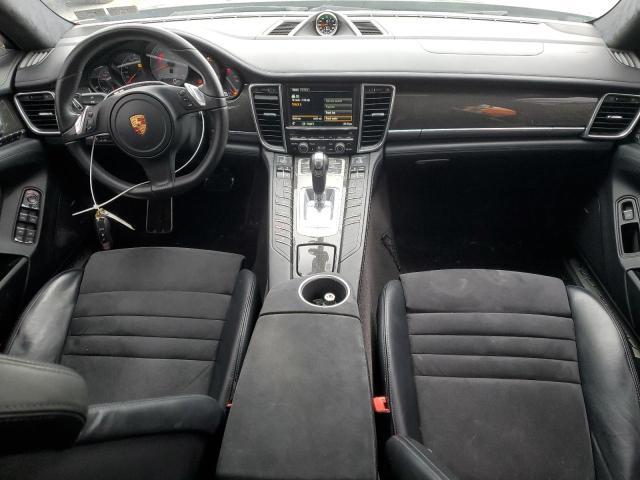 2016 Porsche Panamera gts