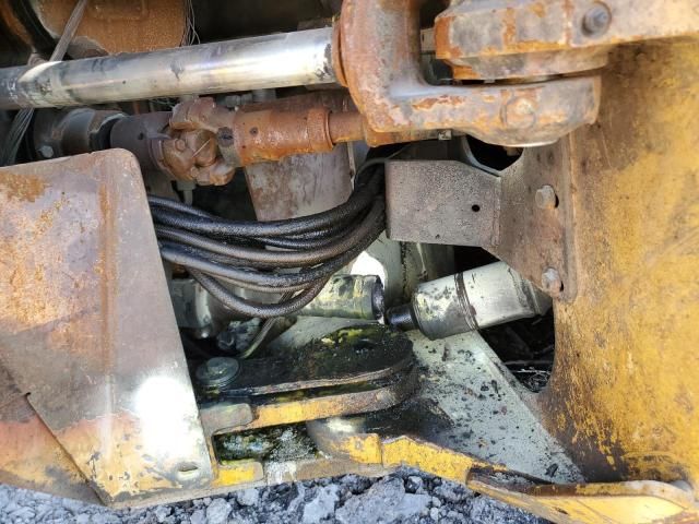 2000 John Deere 6400 Skidder