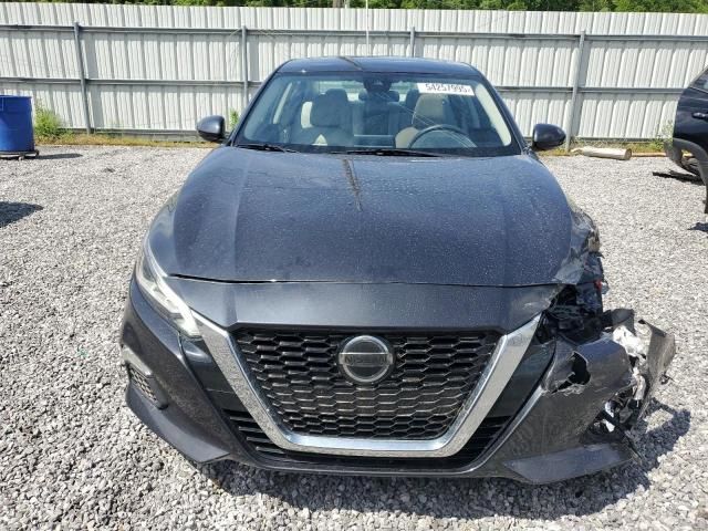 2021 Nissan Altima SV