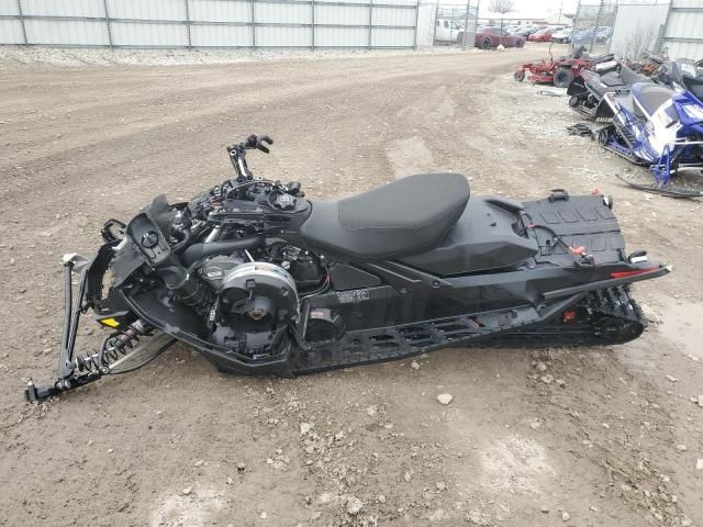 2025 Skidoo 2025 Skidoo Snowmobile