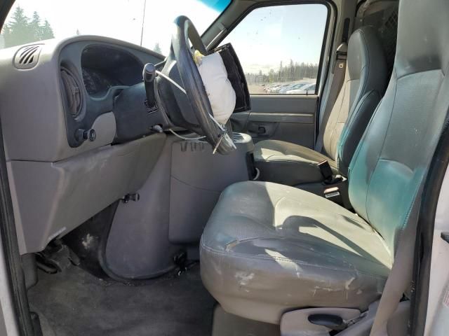 2002 Ford Econoline E150 Van