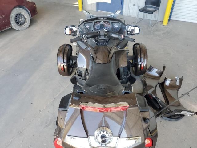 2013 Can-Am Spyder Roadster RT