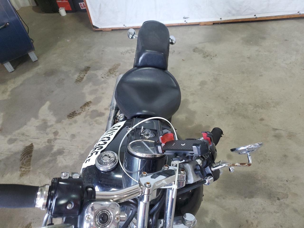 2004 Harley-Davidson Fxstbi
