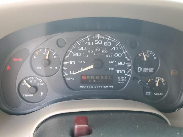 2005 GMC Safari XT