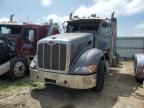 2009 Peterbilt 386 Semi Truck