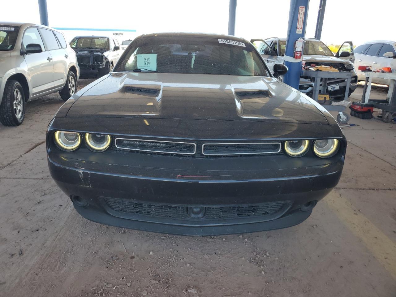 2016 Dodge Challenger sxt
