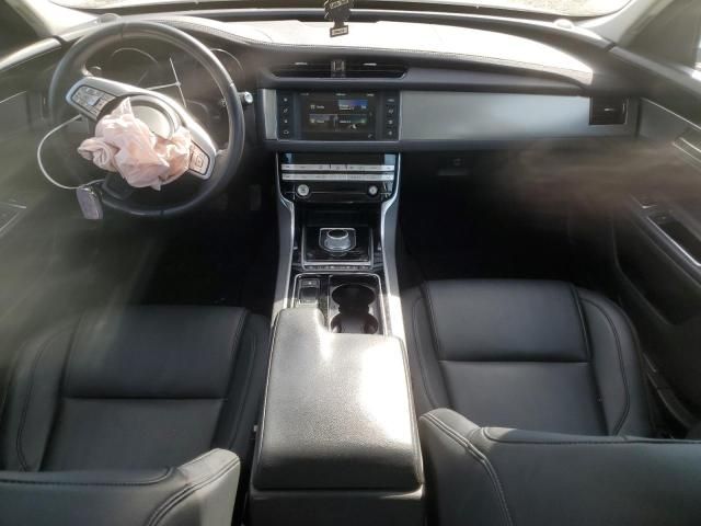 2016 Jaguar XF Premium