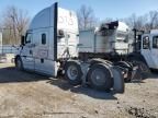 2020 Freightliner Cascadia 126 Semi Truck