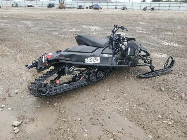 2025 Skidoo 2025 Skidoo Snowmobile