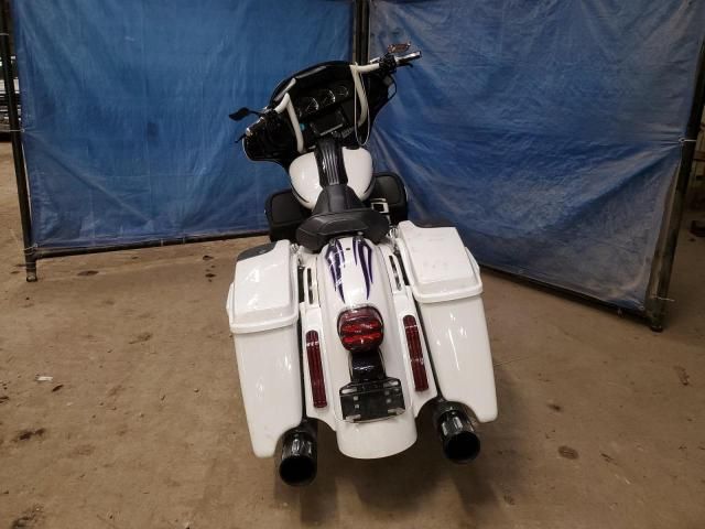 2016 Harley-Davidson Flhxse CVO Street Glide