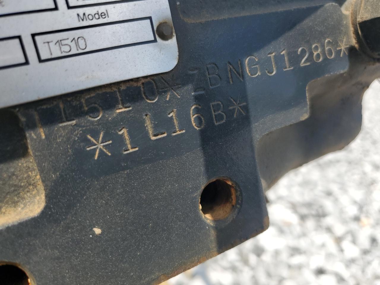 2011 Newholland 2011 New Holland T1510 Tractor