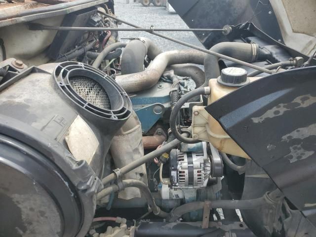 1999 International 4000 4700