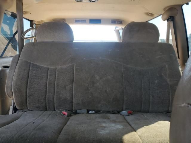 2003 GMC Safari XT