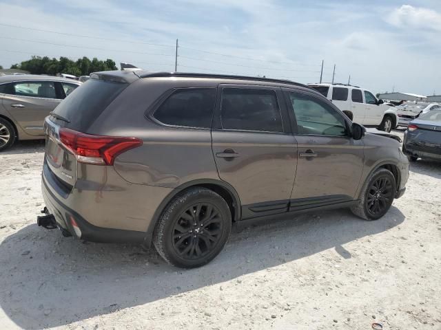 2019 Mitsubishi Outlander SE