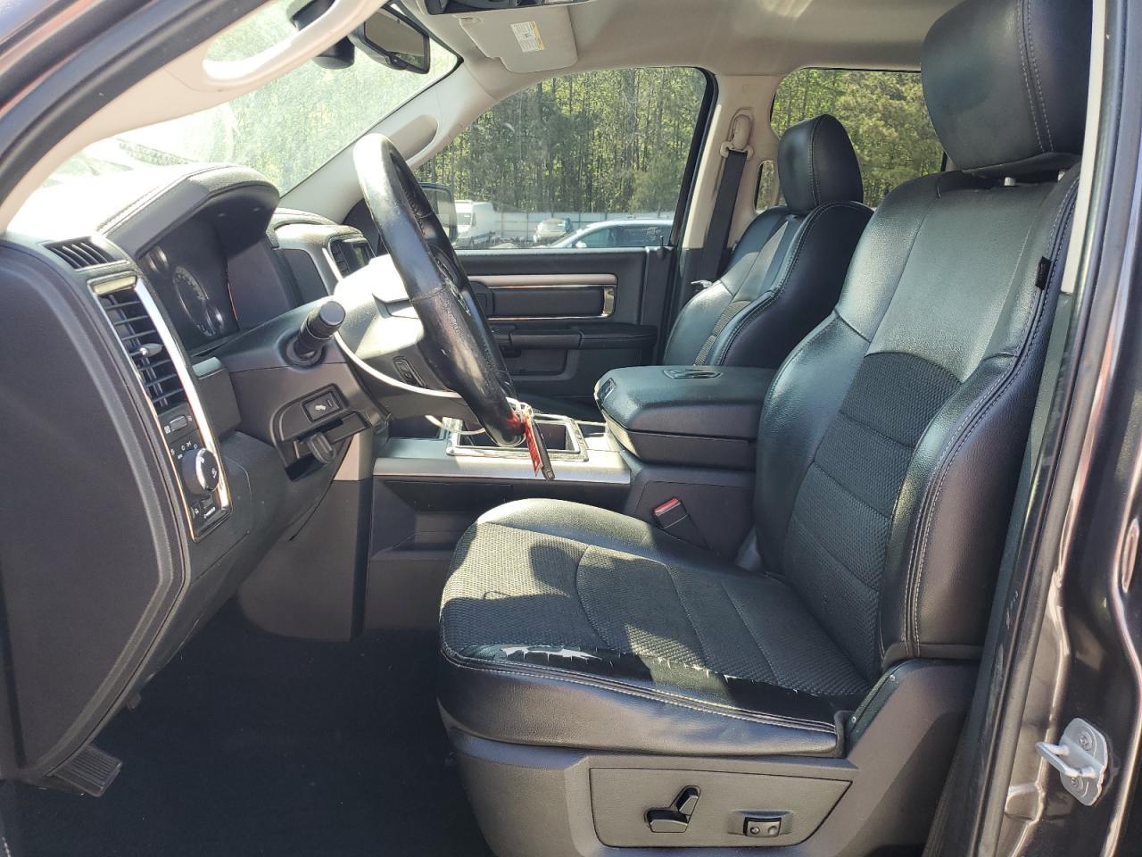 2014 Dodge RAM 1500 Sport