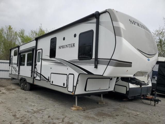 2025 Sprinter 3900DBL