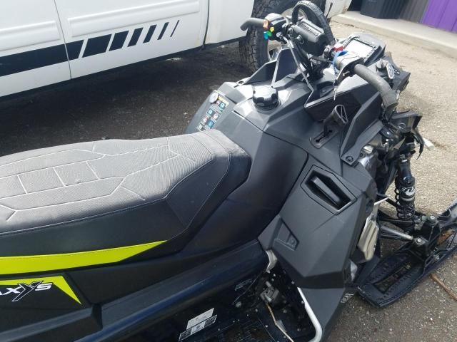 2023 Polaris Titan