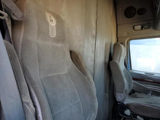 2002 Kenworth T2000 Semi Truck