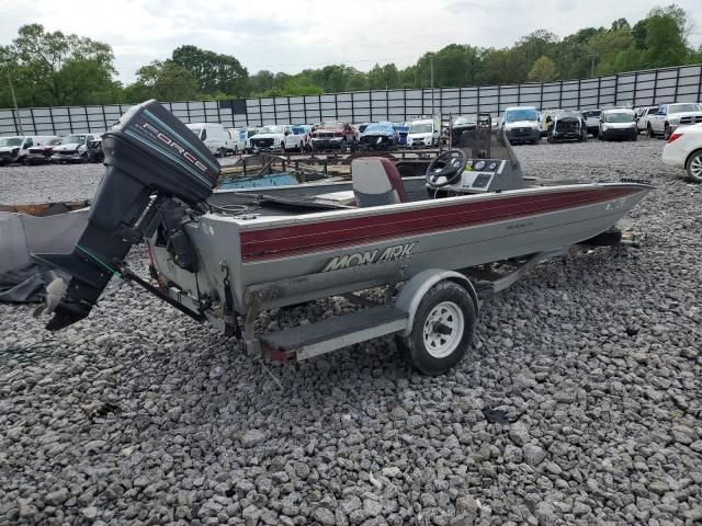 1994 Monark Boat