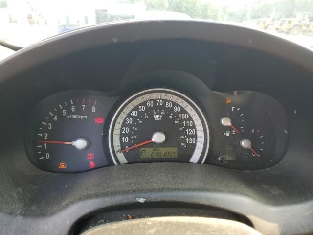 2008 Hyundai Entourage GLS