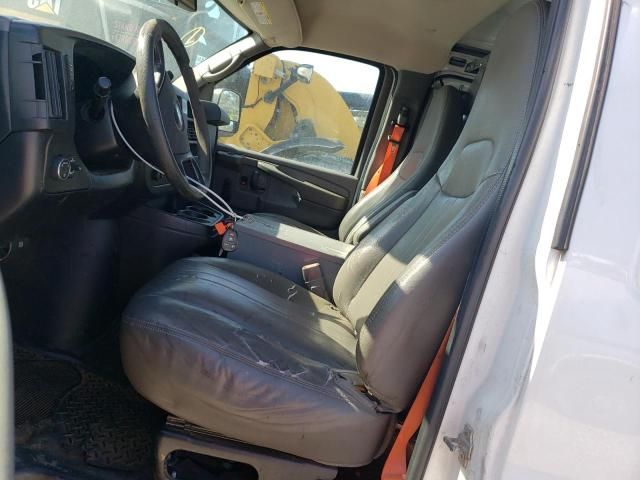 2013 Chevrolet Express G2500