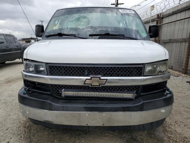 2017 Chevrolet Express G3500 LT
